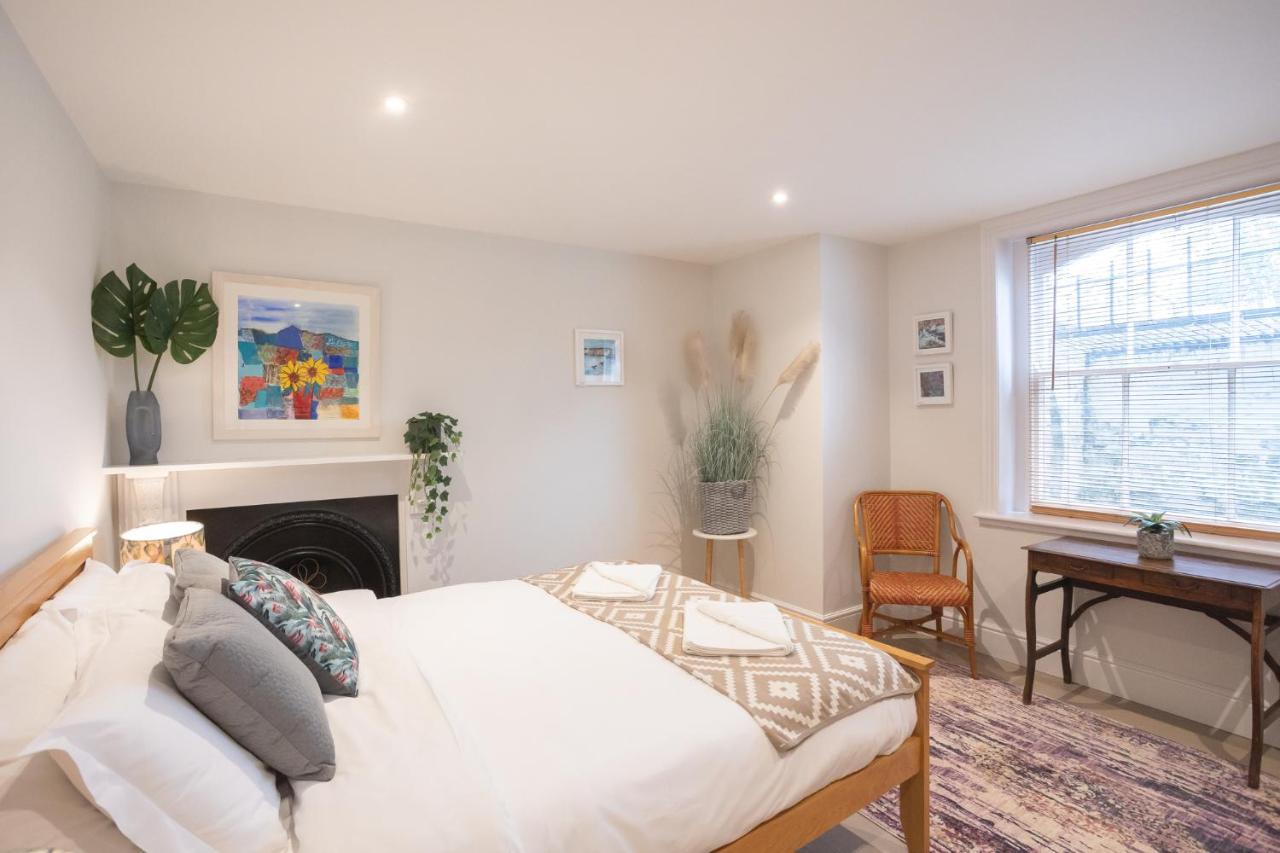 Spacious 1Br Victorian Cheltenham Flat In Cotswolds Sleeps 4 - Free Parking Exterior foto